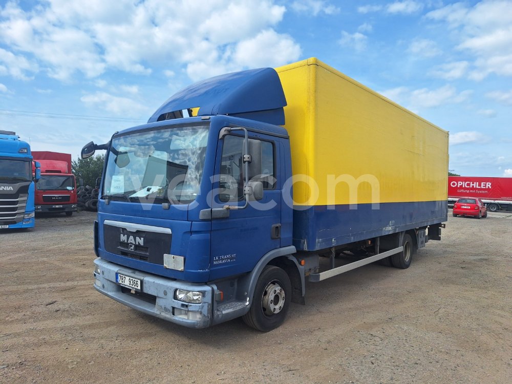 Online árverés: MAN  TGL 12.220 4X2 BL