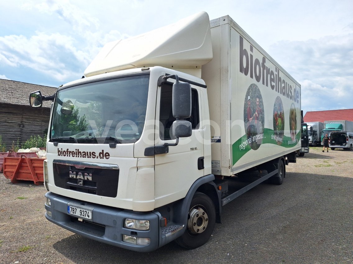 Online aukce: MAN  TGL 12.220 4X2 BL