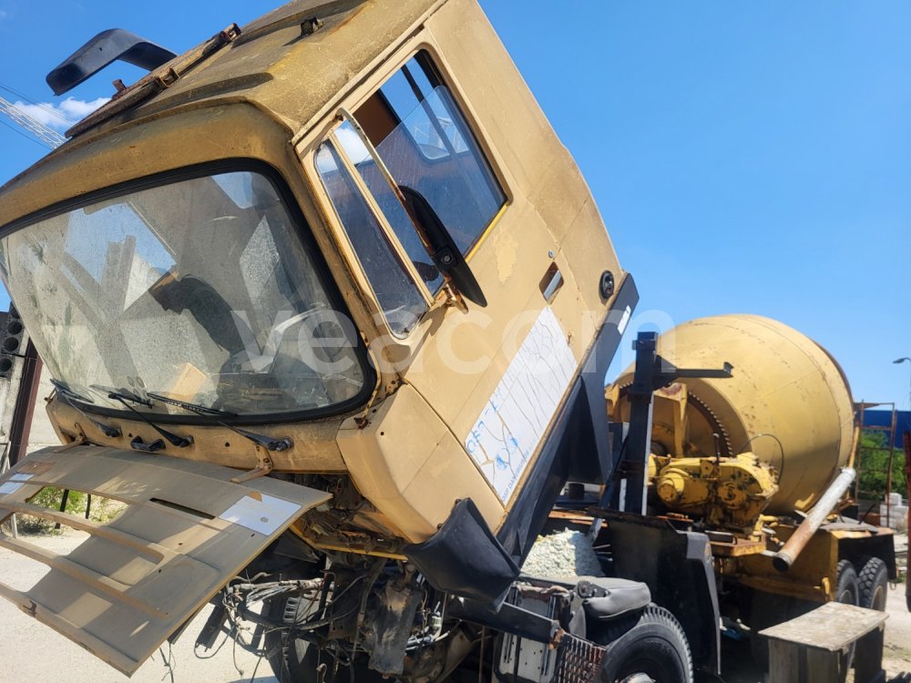Aukcja internetowa: TATRA  815