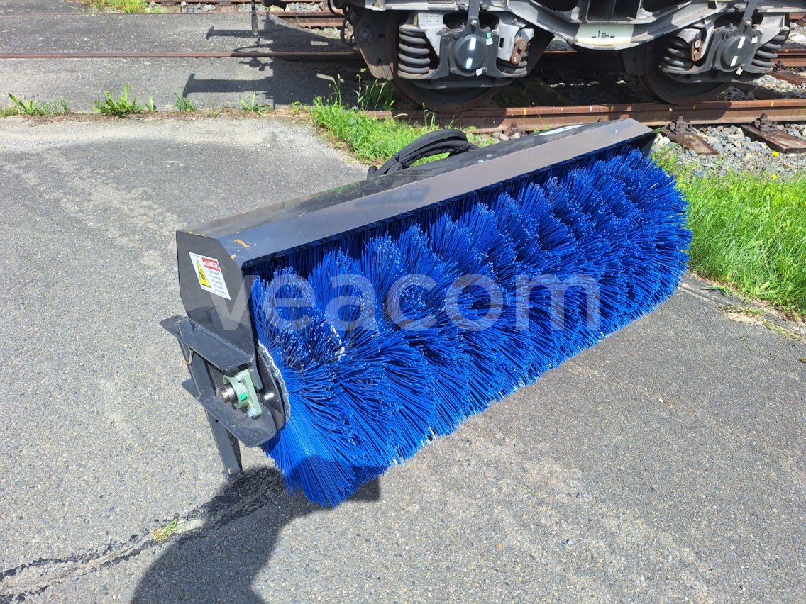 Online aukce:   HYDRAULICKÝ KARTÁČ QB MAB48