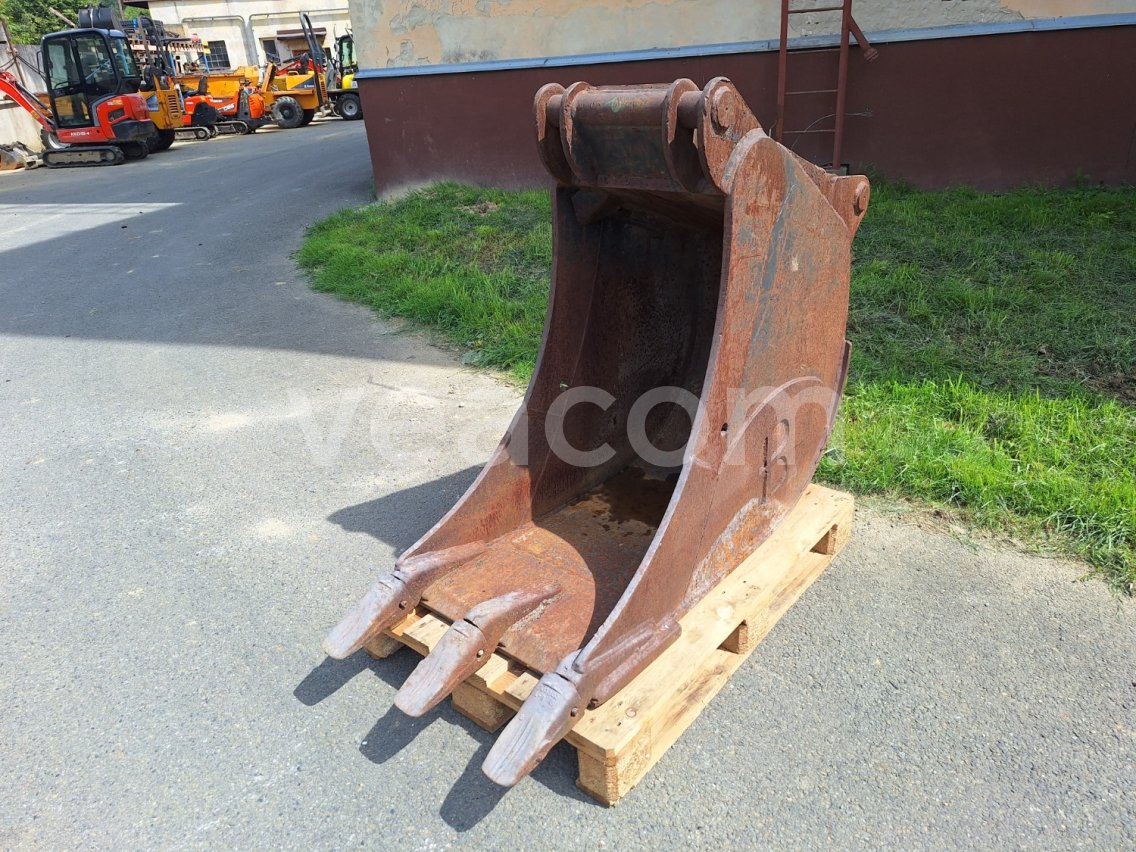 Online aukce:   LŽÍCE VELKÁ SE ZUBY 60 CM