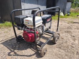 Online auction:   SVÁŘECÍ A GENERÁTOROVÁ JEDNOTKA SINCRO EW 220 DC