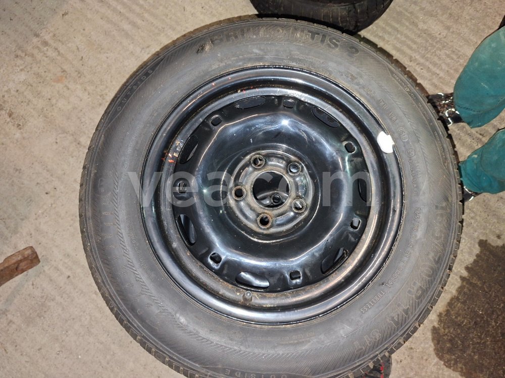 Online árverés:  LETNÍ PNEU S DISKY 165/70 R14