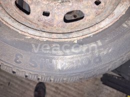 Online árverés:   ZIMNÍ PNEU S DISKY 185/60 R14