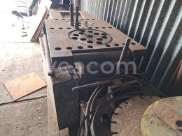 Online auction: STAVOSTROJ  TVARS 40