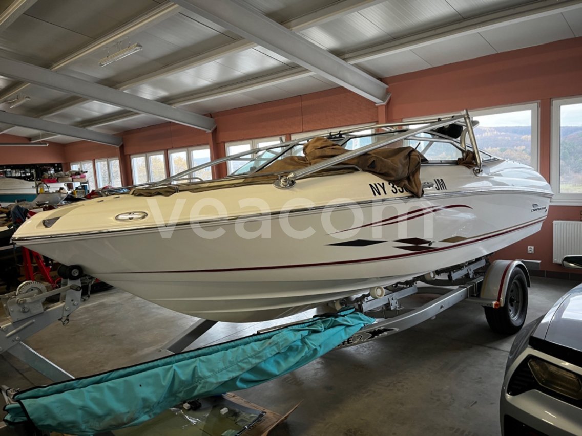 Online aukce:   CHAPARRAL 204 SSI