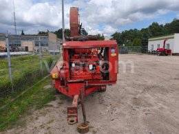 Online aukce:   MORBARK 2400/JOHN DEERE