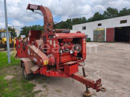 Online aukce:   MORBARK 2400/JOHN DEERE
