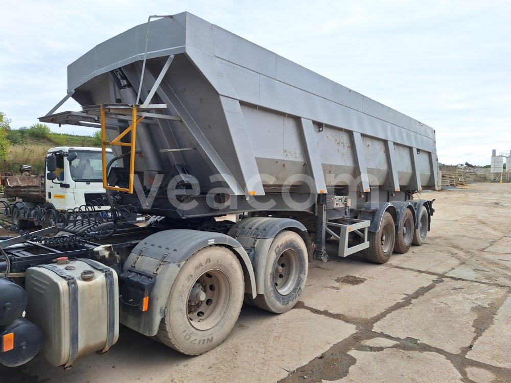Online árverés: GENERAL TRAILERS  FRUEHAUF TRAILOR