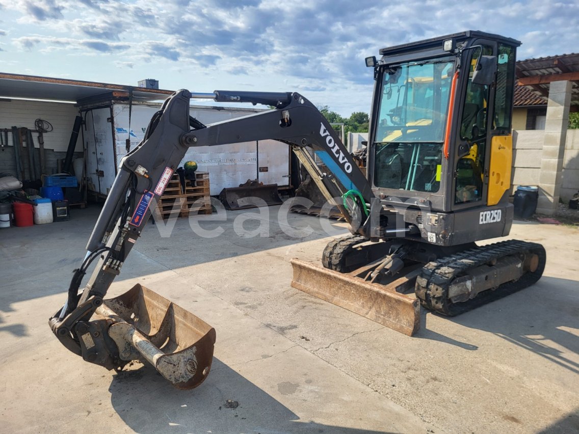 Online aukce: VOLVO  ECR25D