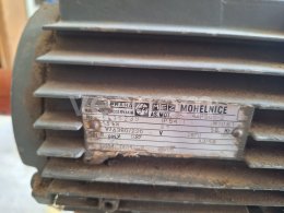 Online árverés:   MOTOR 5.