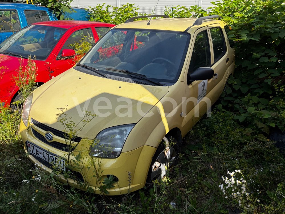 Online aukce: SUZUKI  INGIS MH