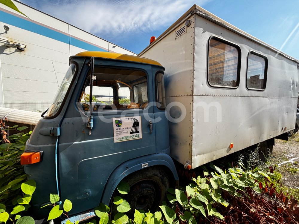 Online aukce: AVIA  31N + POJÍZDNÁ DÍLNA