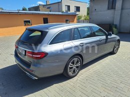 Online aukce: MB  E 200