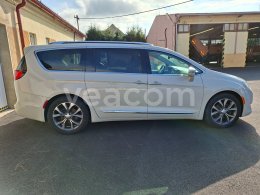 Online aukce: CHRYSLER  PADIFICA LIMITED