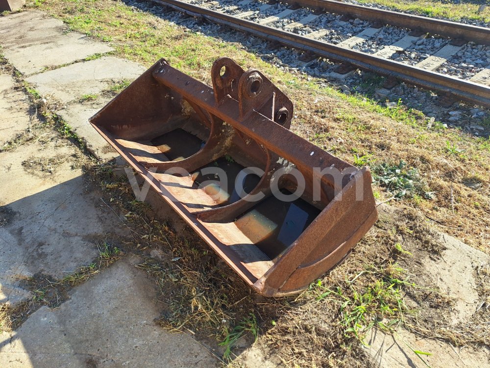 Online auction:  PEVNÁ SVAHOVÁ LŽÍCE 150 CM