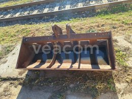 Online aukce:   PEVNÁ SVAHOVÁ LŽÍCE 150 CM