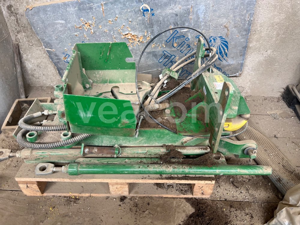 Online auction:  AGROHÁK NA TRAKTOR JD 7250 R