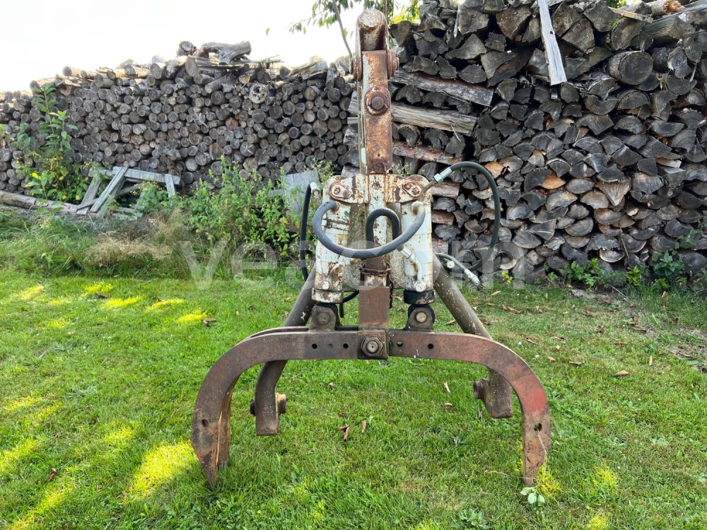 Online auction:  KLEŠTĚ / DRAPÁK