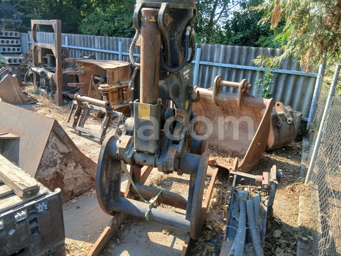 Online aukce:   KINSHOFER T25V