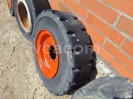Online aukce:   SADA KOL (4 KS) NA SMYKOVÝ NAKLADAČ BOBCAT S100