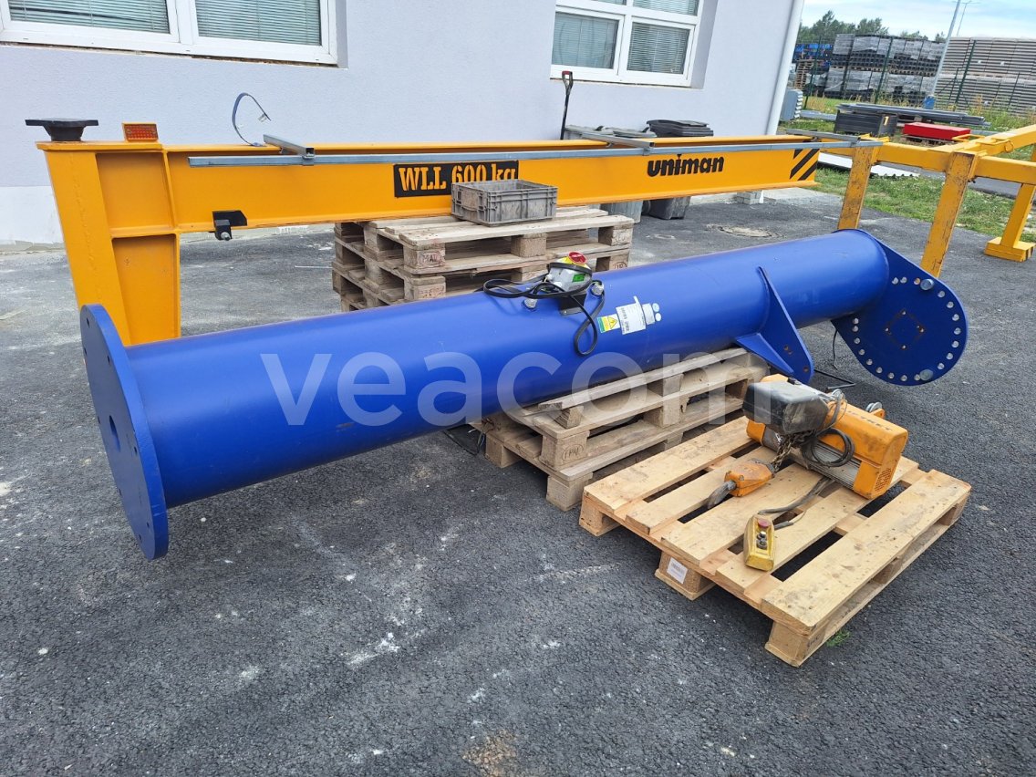 Online aukce:   SLOUPOVÝ JEŘÁB NOSNOST 600 KG