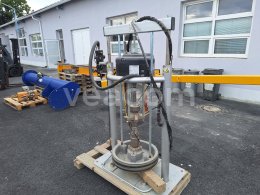 Online aukce:   CHECK MATE C68 200CC