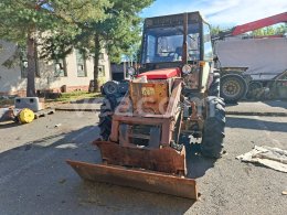Online aukce: ZETOR  7245 4X4 + ČELNÍ NAKLADAČ