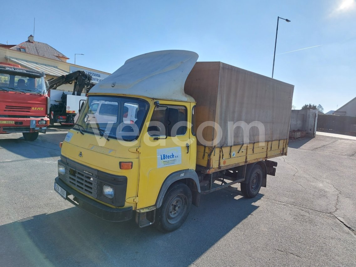 Online aukce: AVIA  A 21 T-N