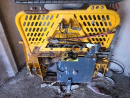 Online aukce:   LANOVÝ NAVIJÁK S BRZDOU
