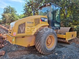 Online aukce: CATERPILLAR  CS66B