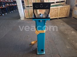 Online aukce:   BULLDOG B450