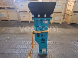 Online aukce:   BULLDOG B450
