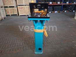 Online aukce:   BULLDOG B350
