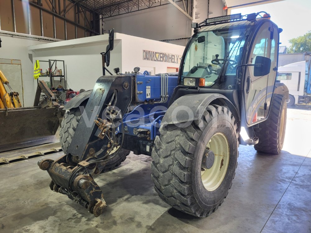 Online aukce: NEW HOLLAND  LM7.42 ELITE 4X4