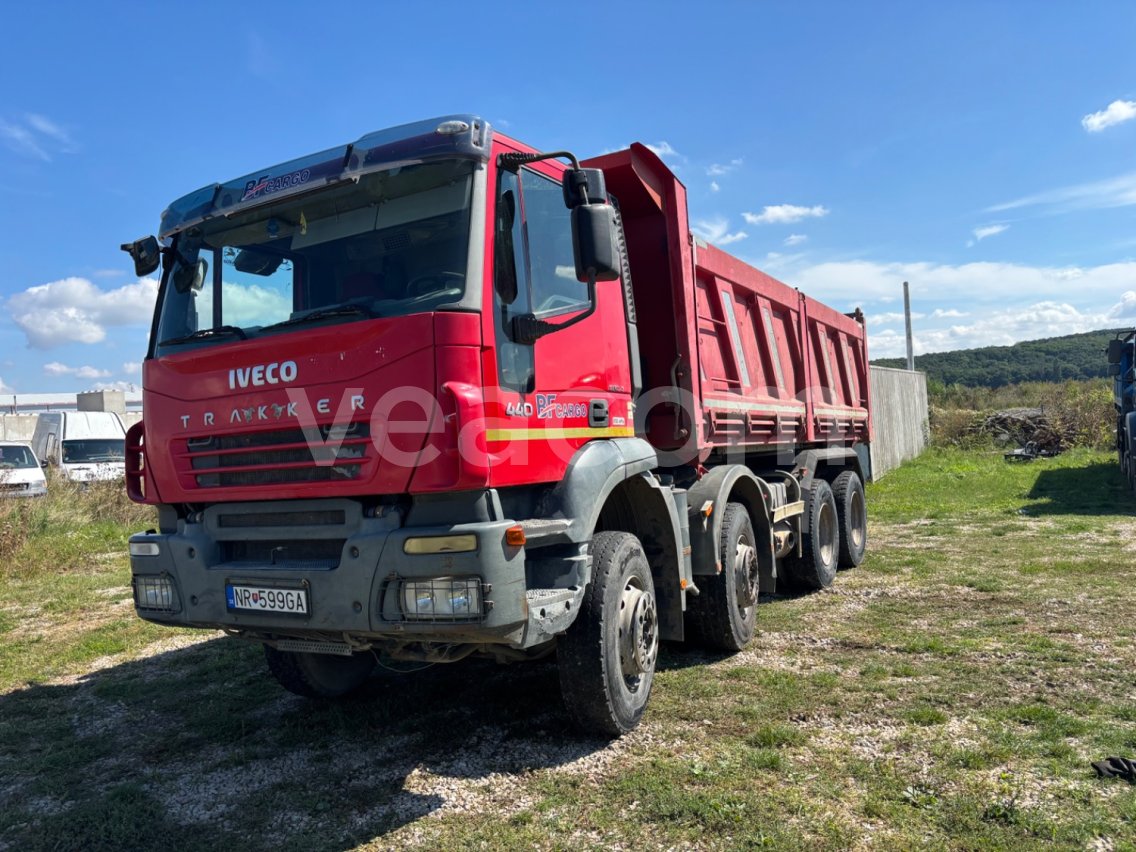 Online aukce: IVECO  TRAKKER 440 8X4