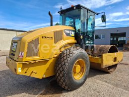Online aukce: CATERPILLAR  CS66B