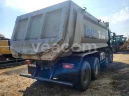 Online aukce: VOLVO  FM 86 R 8X4/6