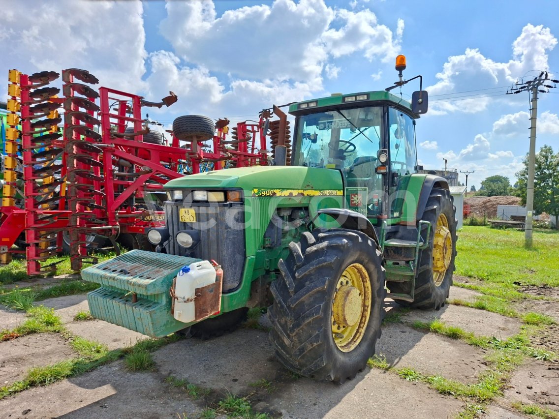 Online aukce: JOHN DEERE  8400 4X4
