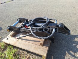 Online aukce:   PŘIDRŽOVAČ PRO BAGR 3T  XJ3T