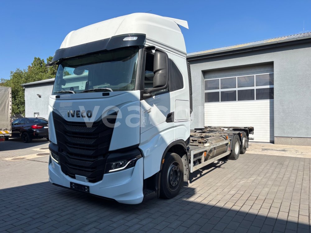 Online auction: IVECO  S-WAY 460