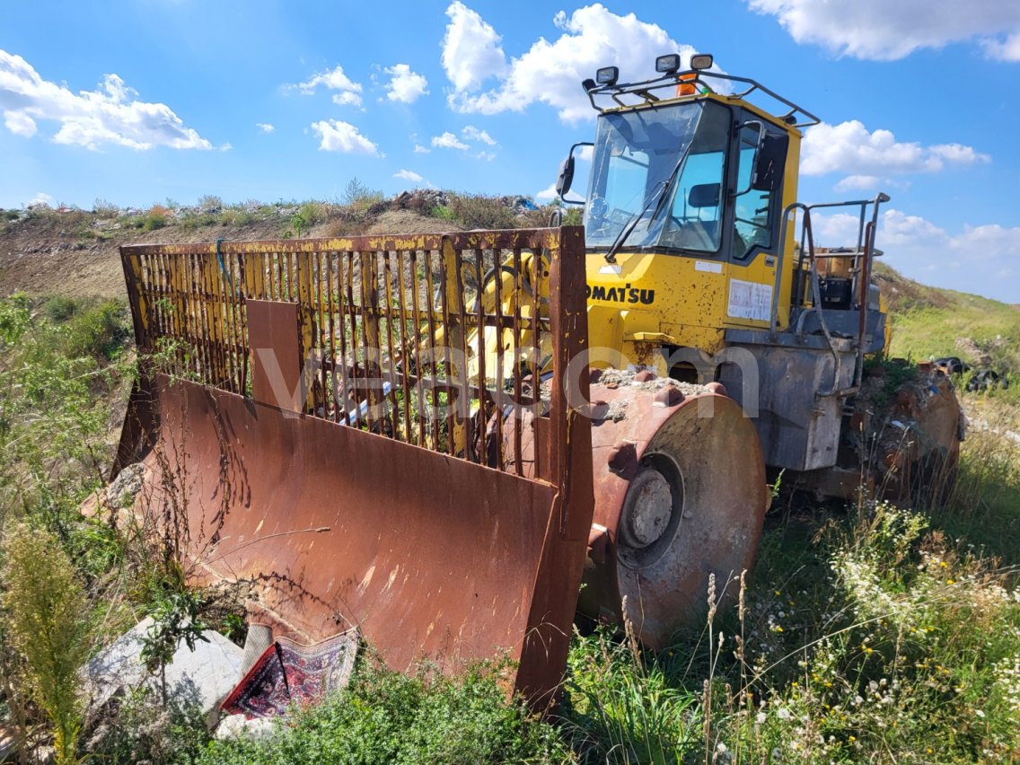 Online aukce: KOMATSU  WF 450T-3