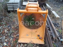 Online aukce: TAKEUCHI  Třídící lopata