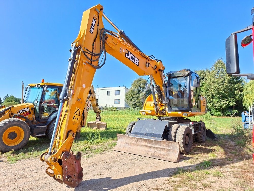 Online aukce: JCB  JS 175 W 4X4