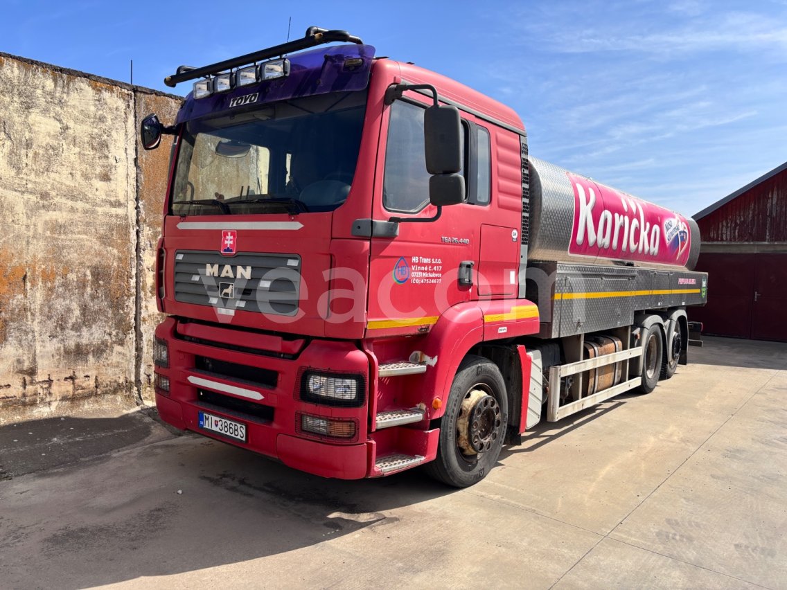 Online aukce: MAN  TGA 26.440 6X2