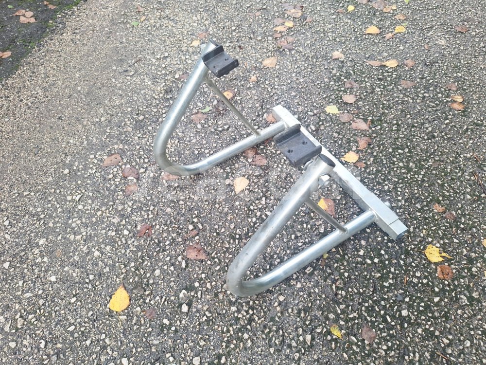 Aukcja internetowa:  STOJAN NA MOTOCYKLY