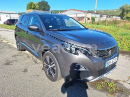 Online aukce: PEUGEOT  5008