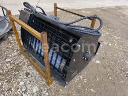 Online aukce:   MÍCHACÍ LOPATA MB27 PRO SMYKOVÝ NAKLADAČ