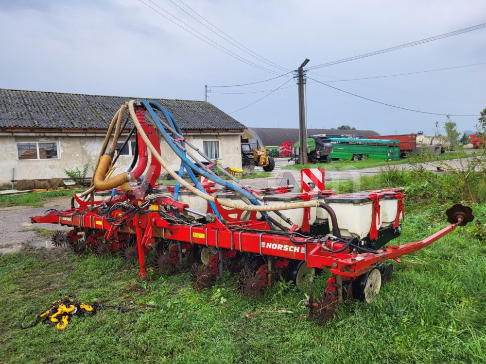 Online auction: HORSCH  MAESTRO 8AC