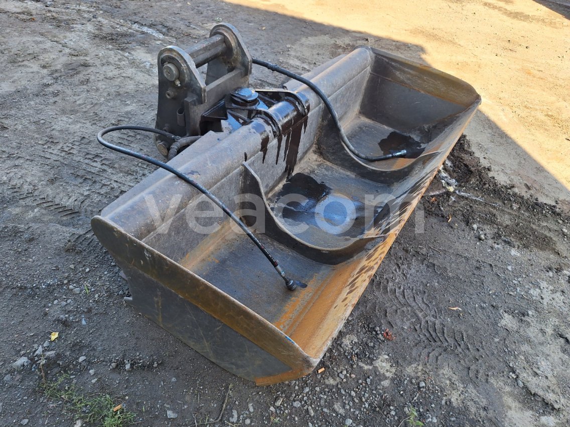 Online aukce:   HYDRAULICKÁ SVAHOVÁ LŽÍCE 195 CM